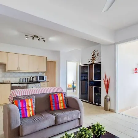 Apartment Avlida