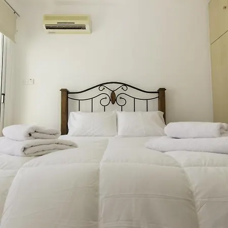 Apartment Avlida *