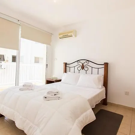 Avlida Apartment Paralimni